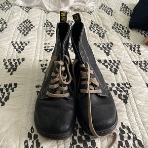 Dr Martens Felice Boots